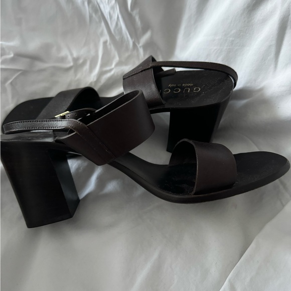 Gorgeous GUCCI brown leather sandals - Picture 5 of 5